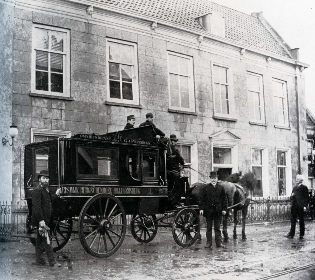 1885-paardenomnibus-a